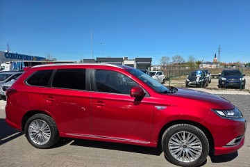 2.4plug-in hybrid 4wd FULL LED 2xPDC Kamera Grz.Fotele Faktura Gwaranc